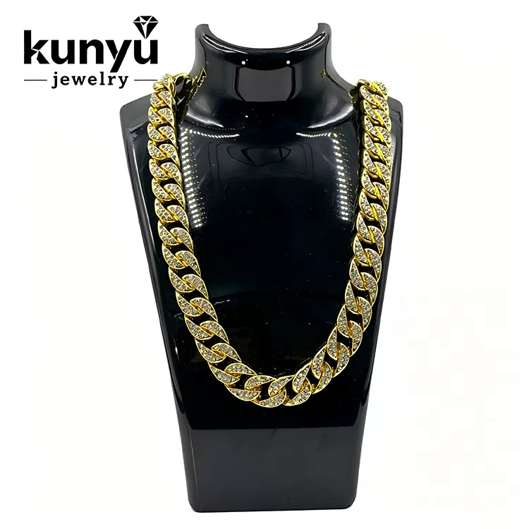 Kalung Hip Hop Es Keluar