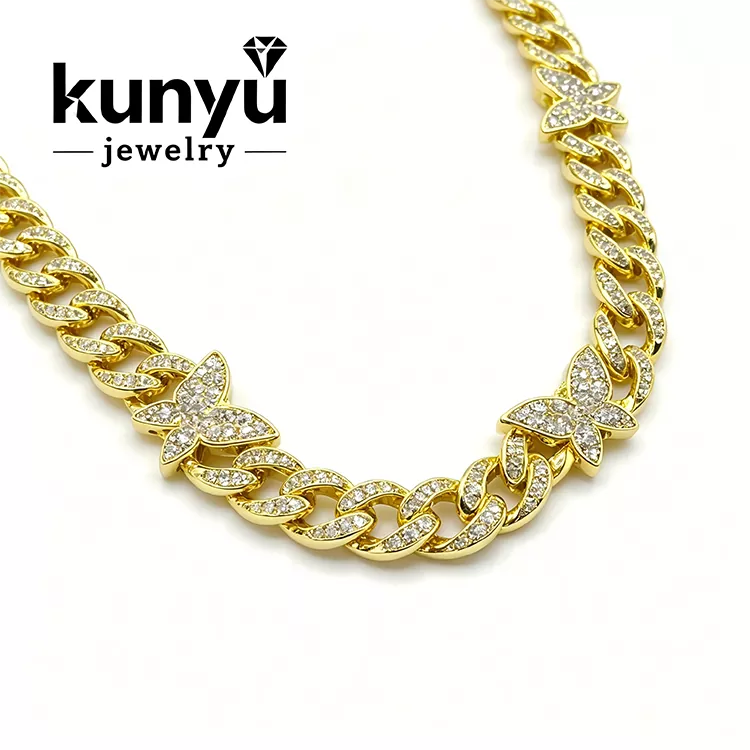 Kalung Kuba Fashion Perkotaan