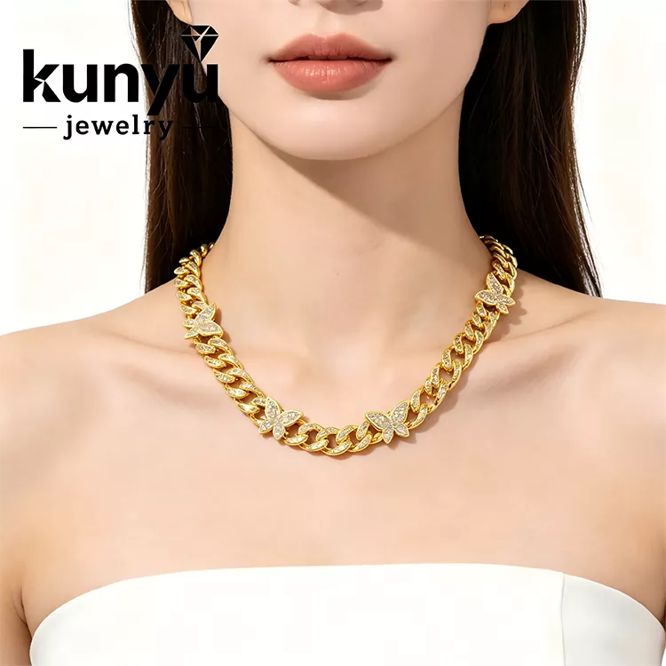 Kalung Kuba Fashion Perkotaan